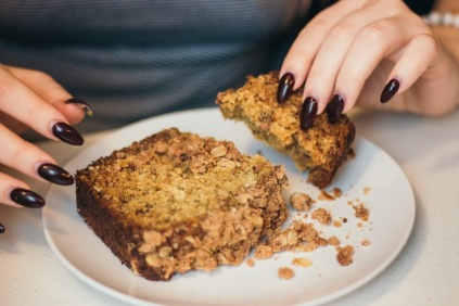 Bourbon and Brown Butter Banana Bread with Cinnamon Streusel Topping