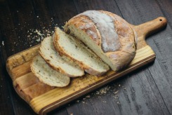 Rosemary and Roasted Garlic Olive Oil Bread